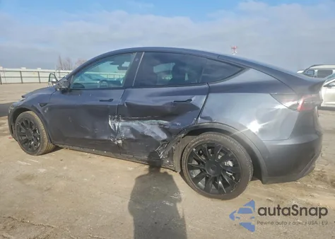 2022 Tesla Model Y from USA, damaged, VIN 7SAYGDEE6NF521519